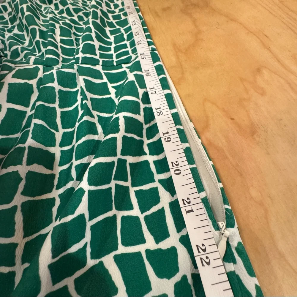 Derby Dress Chic Green Patterned Mini Dress - Picture 9 of 11